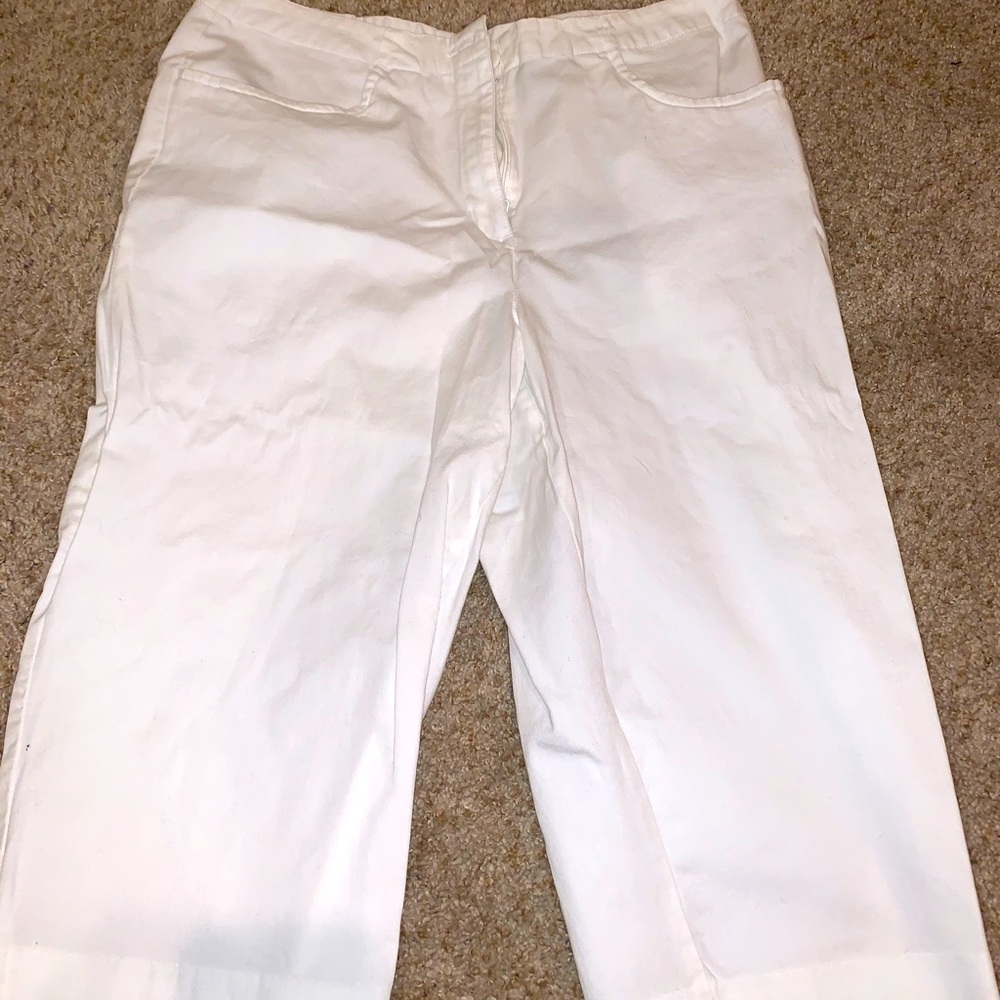 White Capri pants